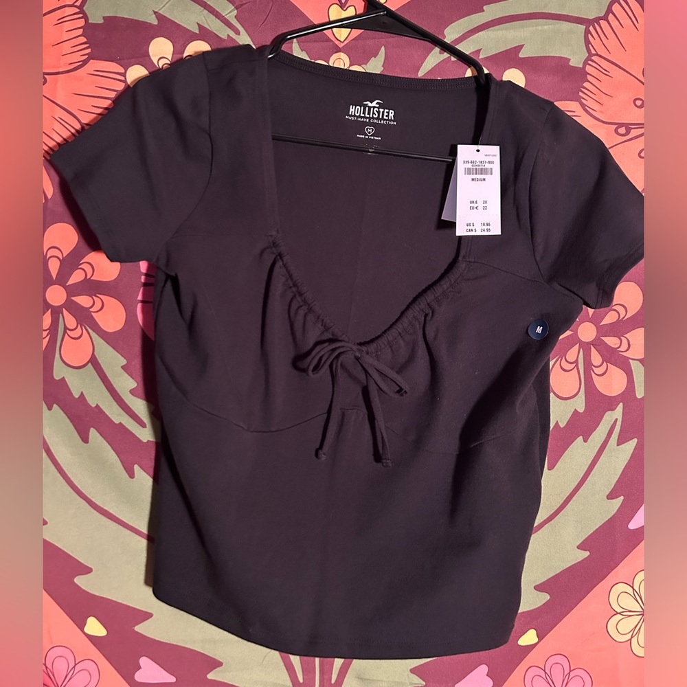 Hollister black top